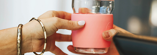 keep cup etiquette with lid taken off for barista