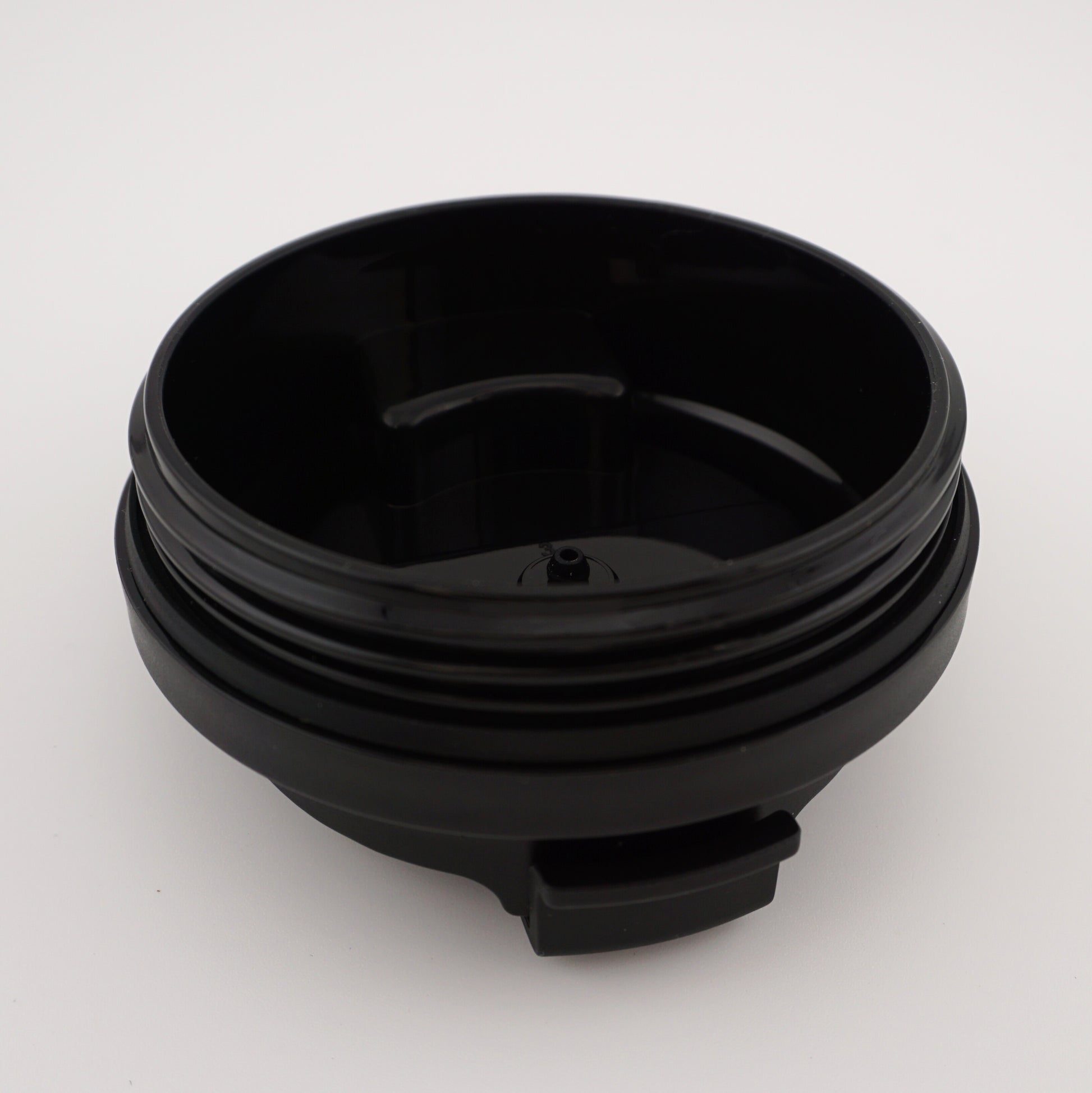 12oz_Stainless_Coffee_Cup_Lid_Underside